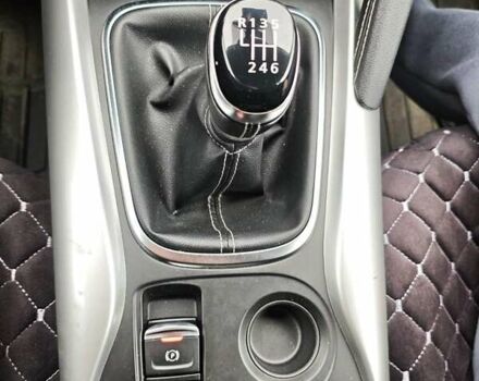 Красный Рено Kadjar, объемом двигателя 1.46 л и пробегом 185 тыс. км за 18500 $, фото 18 на Automoto.ua