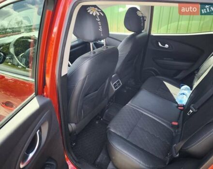 Красный Рено Kadjar, объемом двигателя 1.46 л и пробегом 145 тыс. км за 18200 $, фото 15 на Automoto.ua