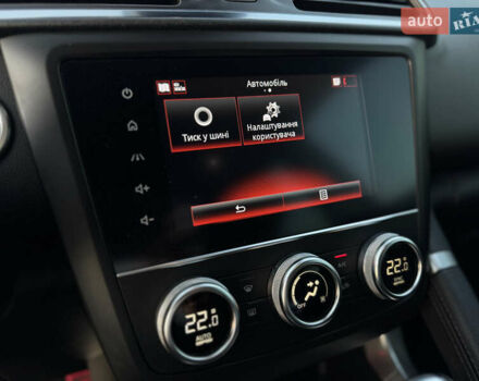 Червоний Рено Kadjar, об'ємом двигуна 1.46 л та пробігом 117 тис. км за 20900 $, фото 27 на Automoto.ua