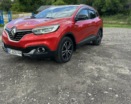 Красный Рено Kadjar, объемом двигателя 1.46 л и пробегом 238 тыс. км за 15000 $, фото 1 на Automoto.ua
