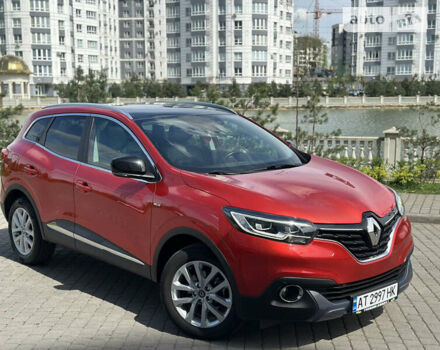 Красный Рено Kadjar, объемом двигателя 1.46 л и пробегом 192 тыс. км за 15950 $, фото 1 на Automoto.ua