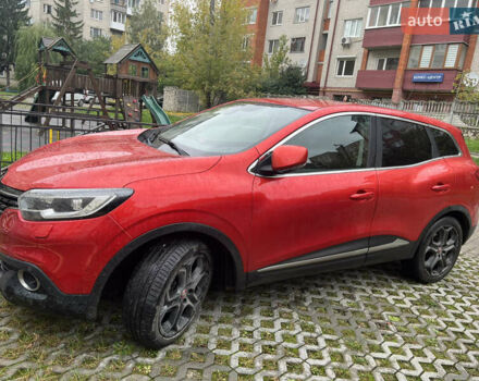 Красный Рено Kadjar, объемом двигателя 1.5 л и пробегом 195 тыс. км за 14500 $, фото 1 на Automoto.ua