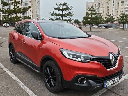 Красный Рено Kadjar, объемом двигателя 1.46 л и пробегом 185 тыс. км за 18500 $, фото 1 на Automoto.ua