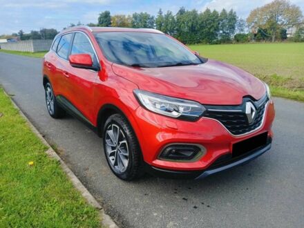 Рено Kadjar 2020 в Кривом Роге на Automoto.ua Красный Рено Kadjar, объемом двигателя 1.5 л и пробегом 42 тыс. км за 13000 $, фото 1 на Automoto.ua