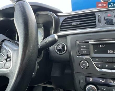 Рено Kadjar, объемом двигателя 1.46 л и пробегом 125 тыс. км за 15888 $, фото 32 на Automoto.ua