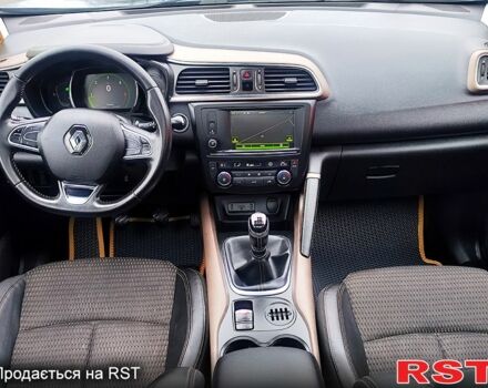 Рено Kadjar, объемом двигателя 1.5 л и пробегом 215 тыс. км за 15300 $, фото 6 на Automoto.ua