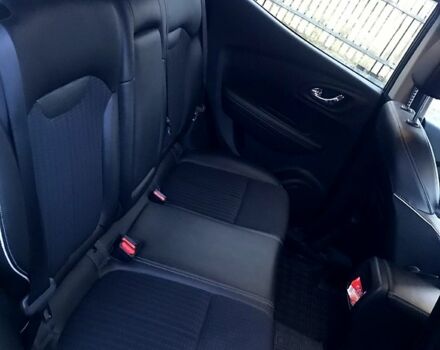 Рено Kadjar, объемом двигателя 1.5 л и пробегом 241 тыс. км за 15500 $, фото 12 на Automoto.ua