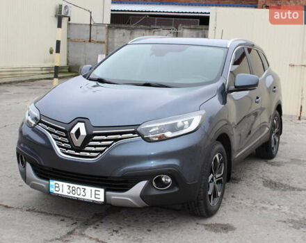 Серый Рено Kadjar, объемом двигателя 1.6 л и пробегом 92 тыс. км за 17500 $, фото 1 на Automoto.ua