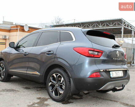 Серый Рено Kadjar, объемом двигателя 1.6 л и пробегом 92 тыс. км за 17500 $, фото 3 на Automoto.ua