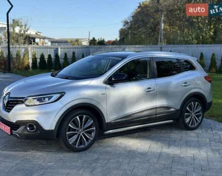 Серый Рено Kadjar, объемом двигателя 1.6 л и пробегом 171 тыс. км за 17999 $, фото 2 на Automoto.ua