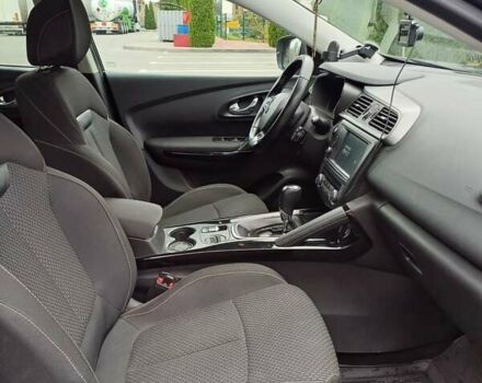 Серый Рено Kadjar, объемом двигателя 1.5 л и пробегом 277 тыс. км за 14600 $, фото 7 на Automoto.ua