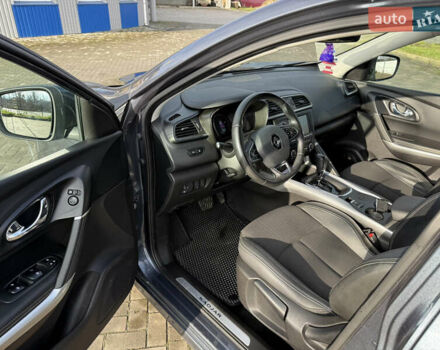 Сірий Рено Kadjar, об'ємом двигуна 1.46 л та пробігом 275 тис. км за 12900 $, фото 49 на Automoto.ua