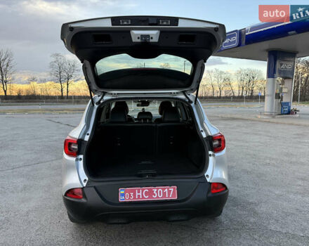 Серый Рено Kadjar, объемом двигателя 1.5 л и пробегом 134 тыс. км за 16500 $, фото 61 на Automoto.ua