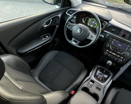 Серый Рено Kadjar, объемом двигателя 1.5 л и пробегом 234 тыс. км за 14700 $, фото 17 на Automoto.ua