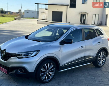 Серый Рено Kadjar, объемом двигателя 1.6 л и пробегом 171 тыс. км за 17999 $, фото 4 на Automoto.ua