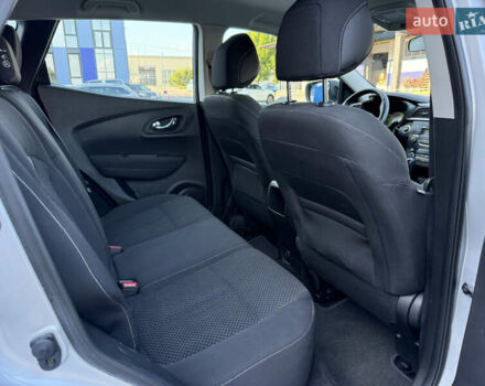 Серый Рено Kadjar, объемом двигателя 1.5 л и пробегом 142 тыс. км за 15750 $, фото 40 на Automoto.ua