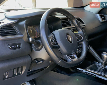 Серый Рено Kadjar, объемом двигателя 1.5 л и пробегом 247 тыс. км за 15555 $, фото 25 на Automoto.ua