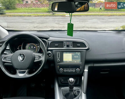 Рено Kadjar 2016 в Луцке на Automoto.ua Серый Рено Kadjar, объемом двигателя 1.6 л и пробегом 139 тыс. км за 17900 $, фото 14 на Automoto.ua