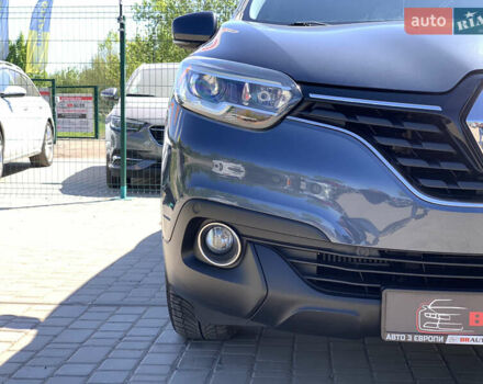 Серый Рено Kadjar, объемом двигателя 1.5 л и пробегом 247 тыс. км за 15555 $, фото 8 на Automoto.ua