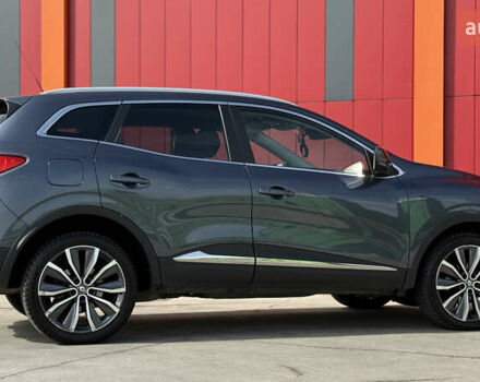 Серый Рено Kadjar, объемом двигателя 1.6 л и пробегом 245 тыс. км за 15000 $, фото 12 на Automoto.ua