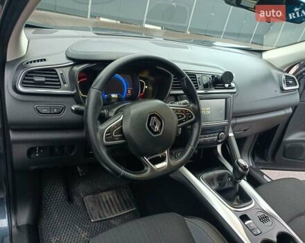 Серый Рено Kadjar, объемом двигателя 1.6 л и пробегом 238 тыс. км за 15800 $, фото 21 на Automoto.ua