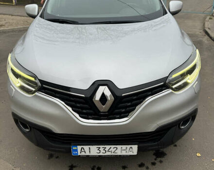 Серый Рено Kadjar, объемом двигателя 1.46 л и пробегом 124 тыс. км за 17200 $, фото 15 на Automoto.ua