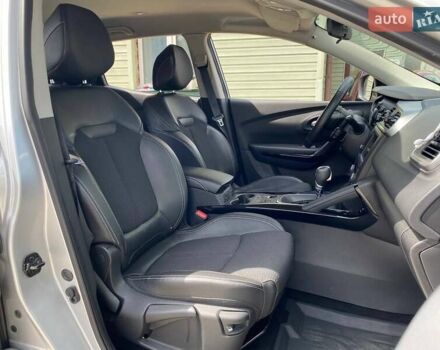 Серый Рено Kadjar, объемом двигателя 1.46 л и пробегом 121 тыс. км за 16990 $, фото 11 на Automoto.ua