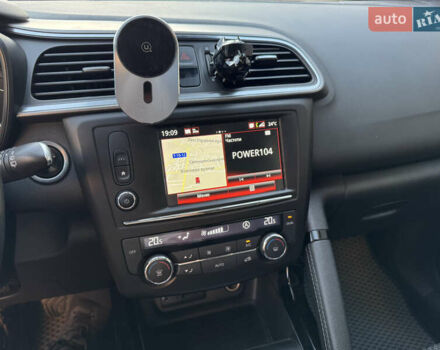 Сірий Рено Kadjar, об'ємом двигуна 1.6 л та пробігом 245 тис. км за 15800 $, фото 12 на Automoto.ua