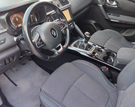 Серый Рено Kadjar, объемом двигателя 1.46 л и пробегом 229 тыс. км за 14850 $, фото 34 на Automoto.ua