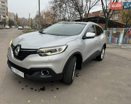 Серый Рено Kadjar, объемом двигателя 1.46 л и пробегом 124 тыс. км за 17200 $, фото 1 на Automoto.ua