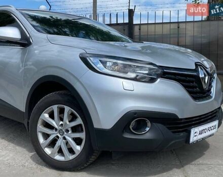 Серый Рено Kadjar, объемом двигателя 1.46 л и пробегом 121 тыс. км за 16990 $, фото 3 на Automoto.ua