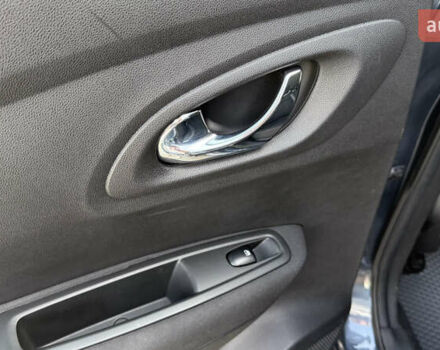 Серый Рено Kadjar, объемом двигателя 1.6 л и пробегом 245 тыс. км за 15000 $, фото 34 на Automoto.ua