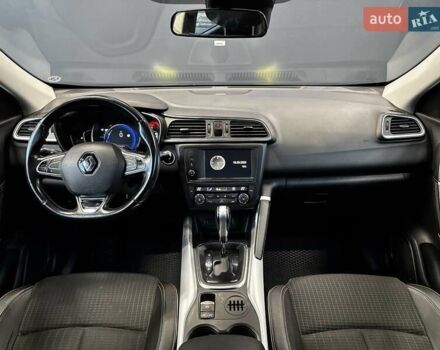 Рено Kadjar 2016 в Киеве на Automoto.ua Серый Рено Kadjar, объемом двигателя 1.5 л и пробегом 285 тыс. км за 13800 $, фото 32 на Automoto.ua