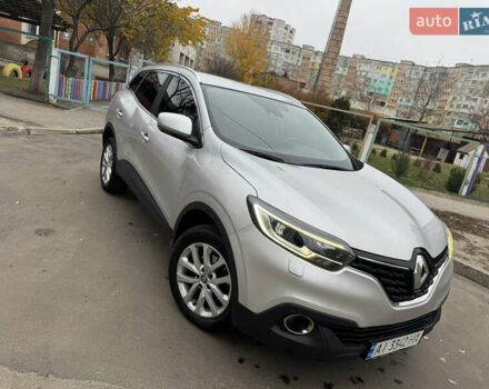 Серый Рено Kadjar, объемом двигателя 1.46 л и пробегом 124 тыс. км за 17200 $, фото 8 на Automoto.ua