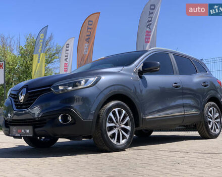 Серый Рено Kadjar, объемом двигателя 1.5 л и пробегом 247 тыс. км за 15555 $, фото 1 на Automoto.ua