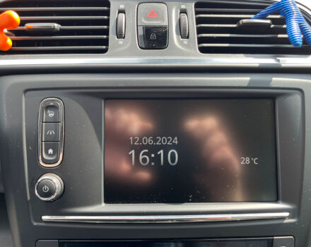 Серый Рено Kadjar, объемом двигателя 1.5 л и пробегом 57 тыс. км за 18800 $, фото 17 на Automoto.ua