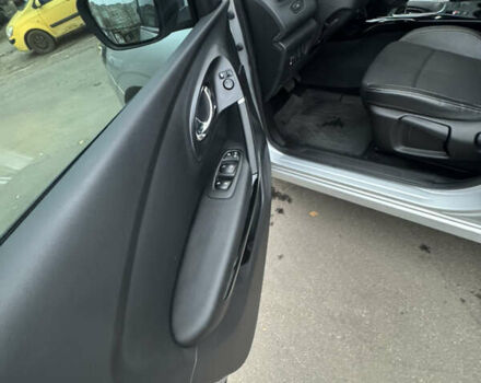 Серый Рено Kadjar, объемом двигателя 1.46 л и пробегом 124 тыс. км за 17200 $, фото 60 на Automoto.ua