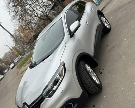 Серый Рено Kadjar, объемом двигателя 1.46 л и пробегом 124 тыс. км за 17200 $, фото 3 на Automoto.ua