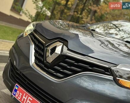 Сірий Рено Kadjar, об'ємом двигуна 1.5 л та пробігом 167 тис. км за 15850 $, фото 8 на Automoto.ua