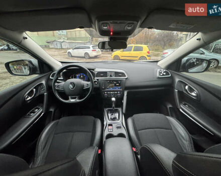 Серый Рено Kadjar, объемом двигателя 1.46 л и пробегом 124 тыс. км за 17200 $, фото 41 на Automoto.ua