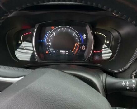 Серый Рено Kadjar, объемом двигателя 1.46 л и пробегом 225 тыс. км за 16500 $, фото 7 на Automoto.ua