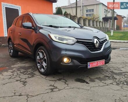 Серый Рено Kadjar, объемом двигателя 1.5 л и пробегом 215 тыс. км за 15300 $, фото 4 на Automoto.ua