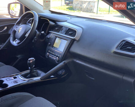 Серый Рено Kadjar, объемом двигателя 1.5 л и пробегом 247 тыс. км за 15555 $, фото 34 на Automoto.ua