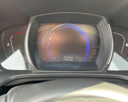 Серый Рено Kadjar, объемом двигателя 1.5 л и пробегом 57 тыс. км за 18800 $, фото 13 на Automoto.ua