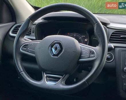 Серый Рено Kadjar, объемом двигателя 1.46 л и пробегом 121 тыс. км за 16990 $, фото 13 на Automoto.ua