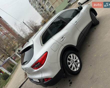 Серый Рено Kadjar, объемом двигателя 1.46 л и пробегом 124 тыс. км за 17200 $, фото 19 на Automoto.ua