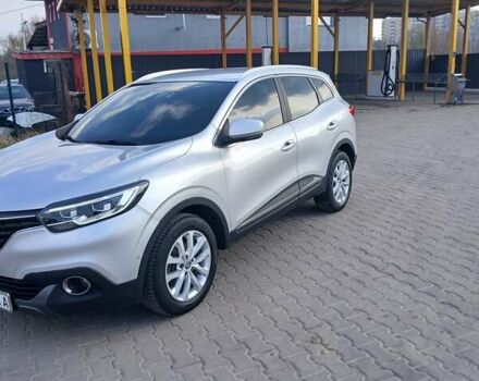 Серый Рено Kadjar, объемом двигателя 1.2 л и пробегом 170 тыс. км за 14000 $, фото 3 на Automoto.ua