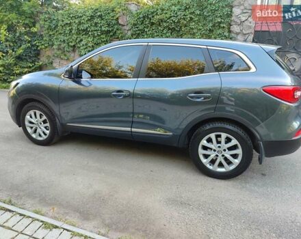 Серый Рено Kadjar, объемом двигателя 1.46 л и пробегом 229 тыс. км за 14850 $, фото 4 на Automoto.ua