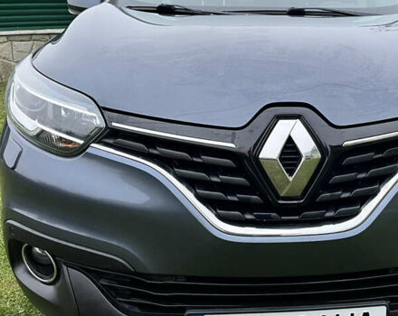 Серый Рено Kadjar, объемом двигателя 1.46 л и пробегом 196 тыс. км за 16700 $, фото 4 на Automoto.ua