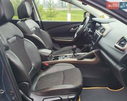 Серый Рено Kadjar, объемом двигателя 1.5 л и пробегом 215 тыс. км за 15300 $, фото 34 на Automoto.ua